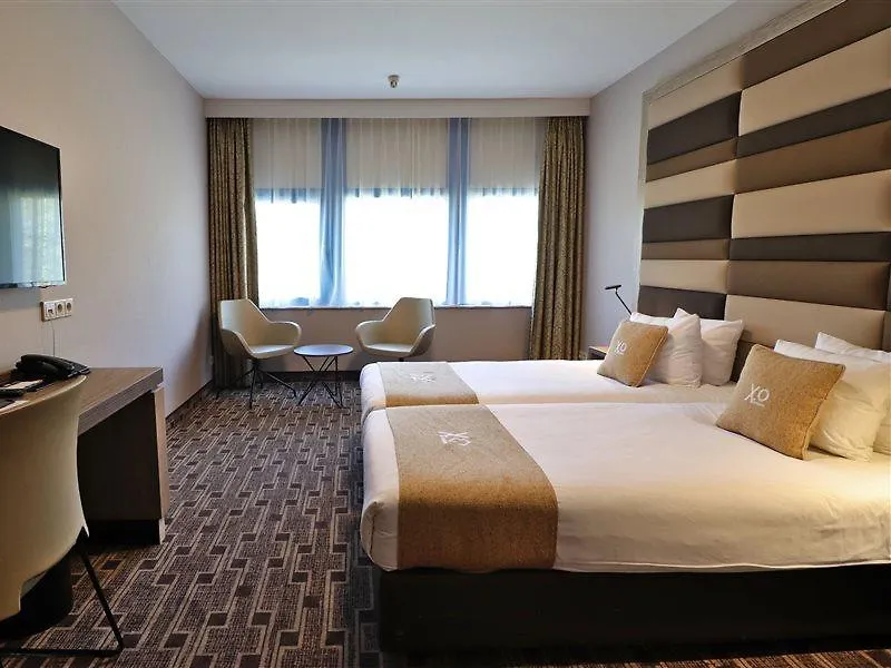 Xo Hotels Blue Square Амстердам 3*,