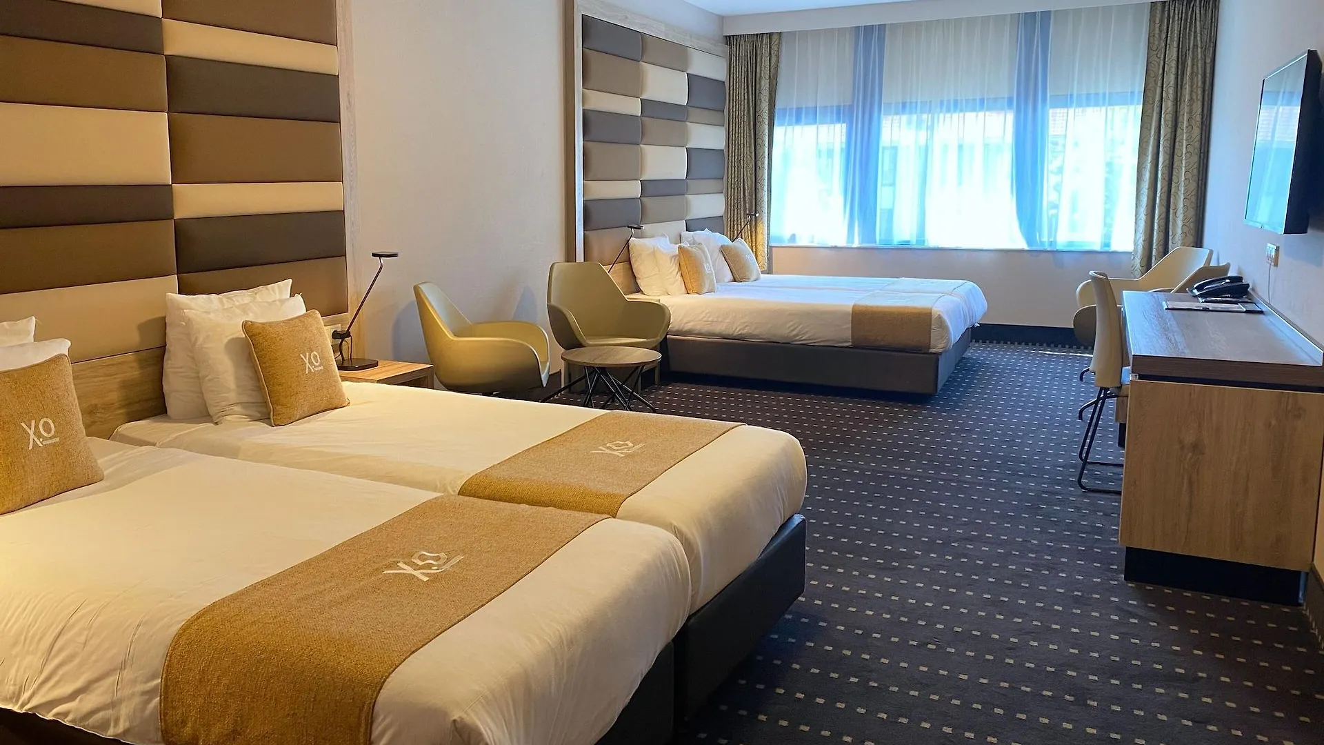 Xo Hotels Blue Square Амстердам 3*,
